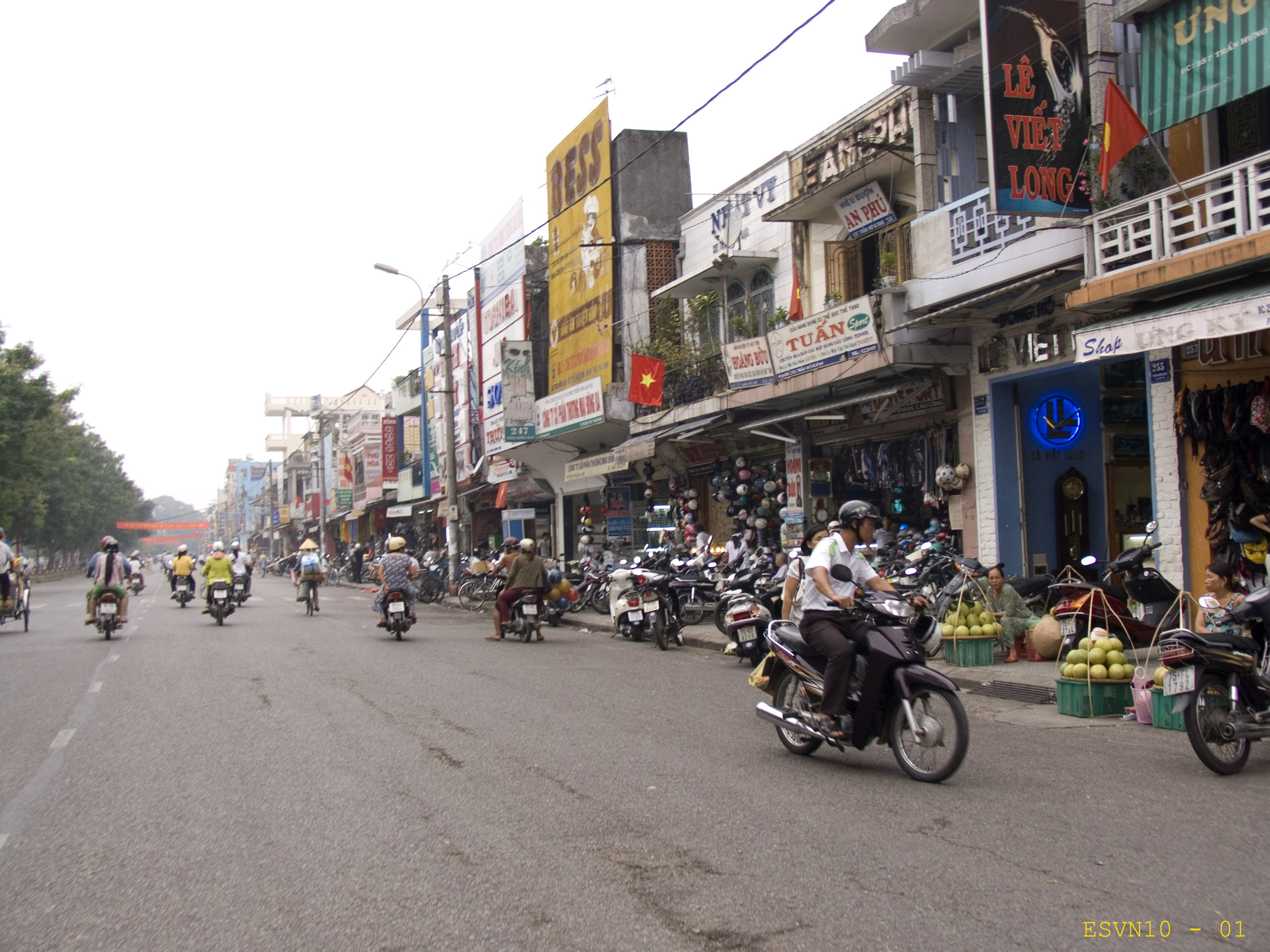 Sulla Hung Duong che entra in Hue