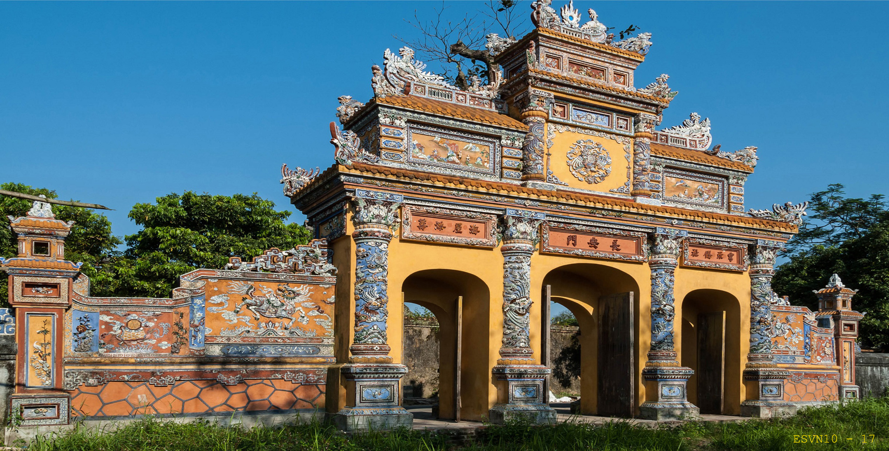 La meravigliosa Porta Hoa Bin