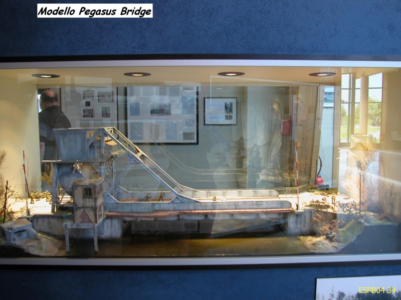 ESPB04 34 Modello Pegasus Bridge.jpg