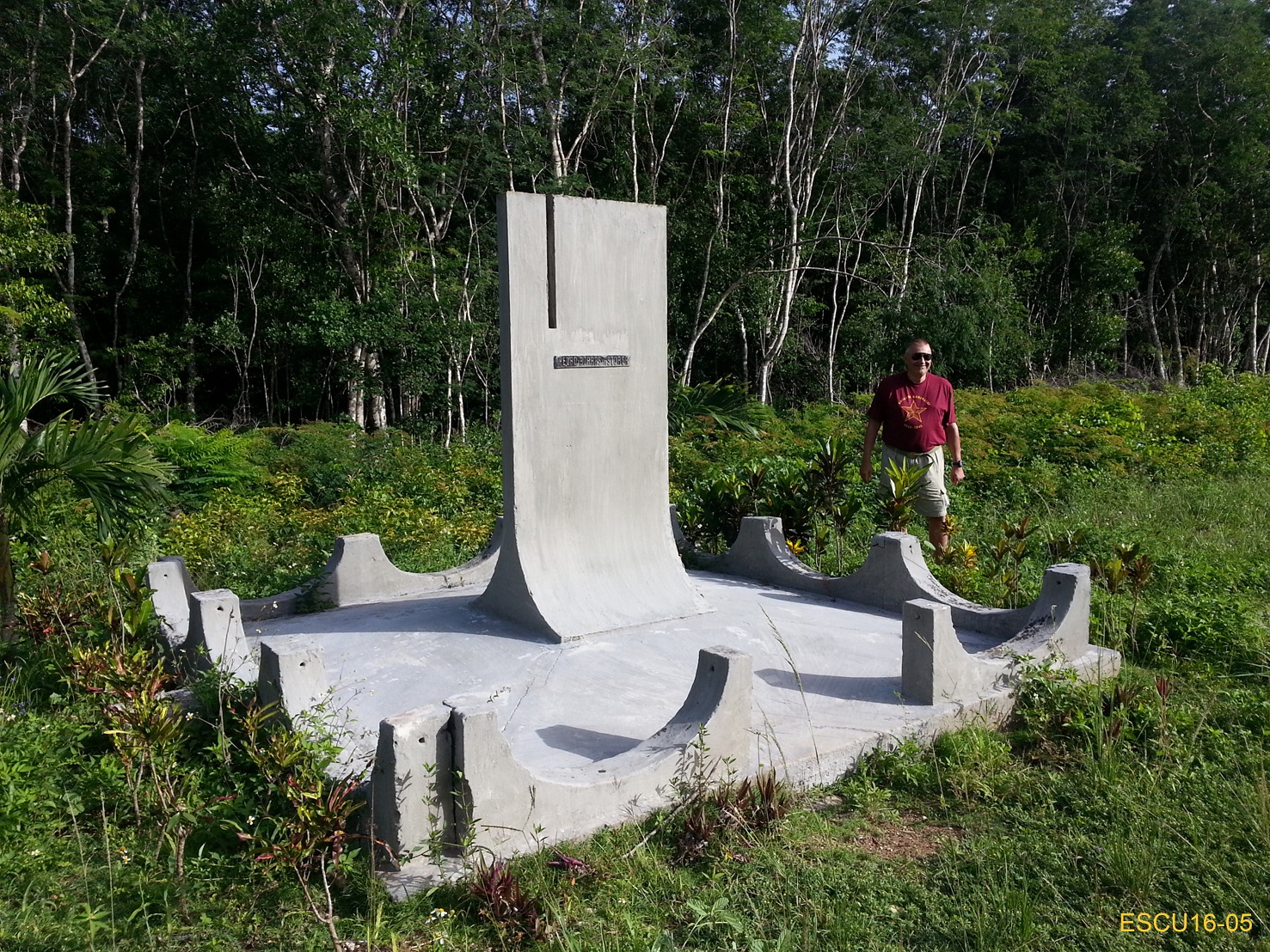  Monumenti ai Miliziani caduti alla periferia di Plpite.