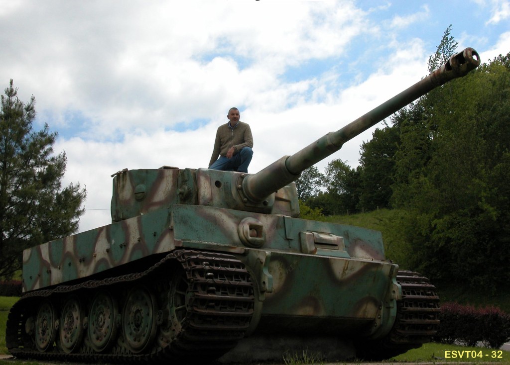 32).JPG