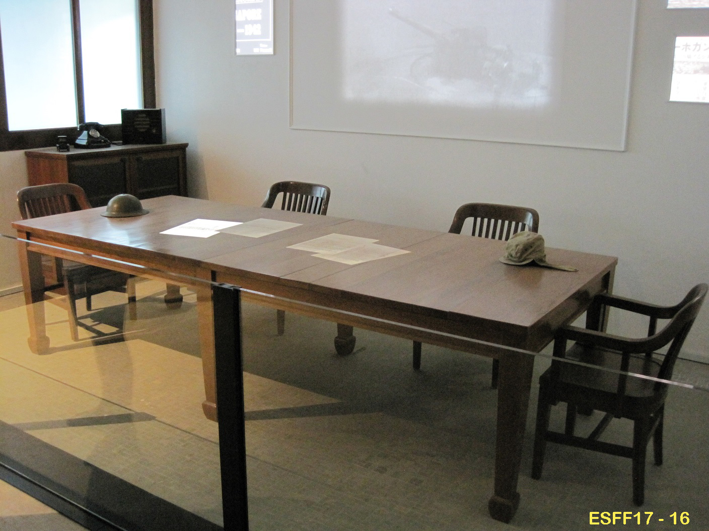 16 - Surrender chamber D .JPG