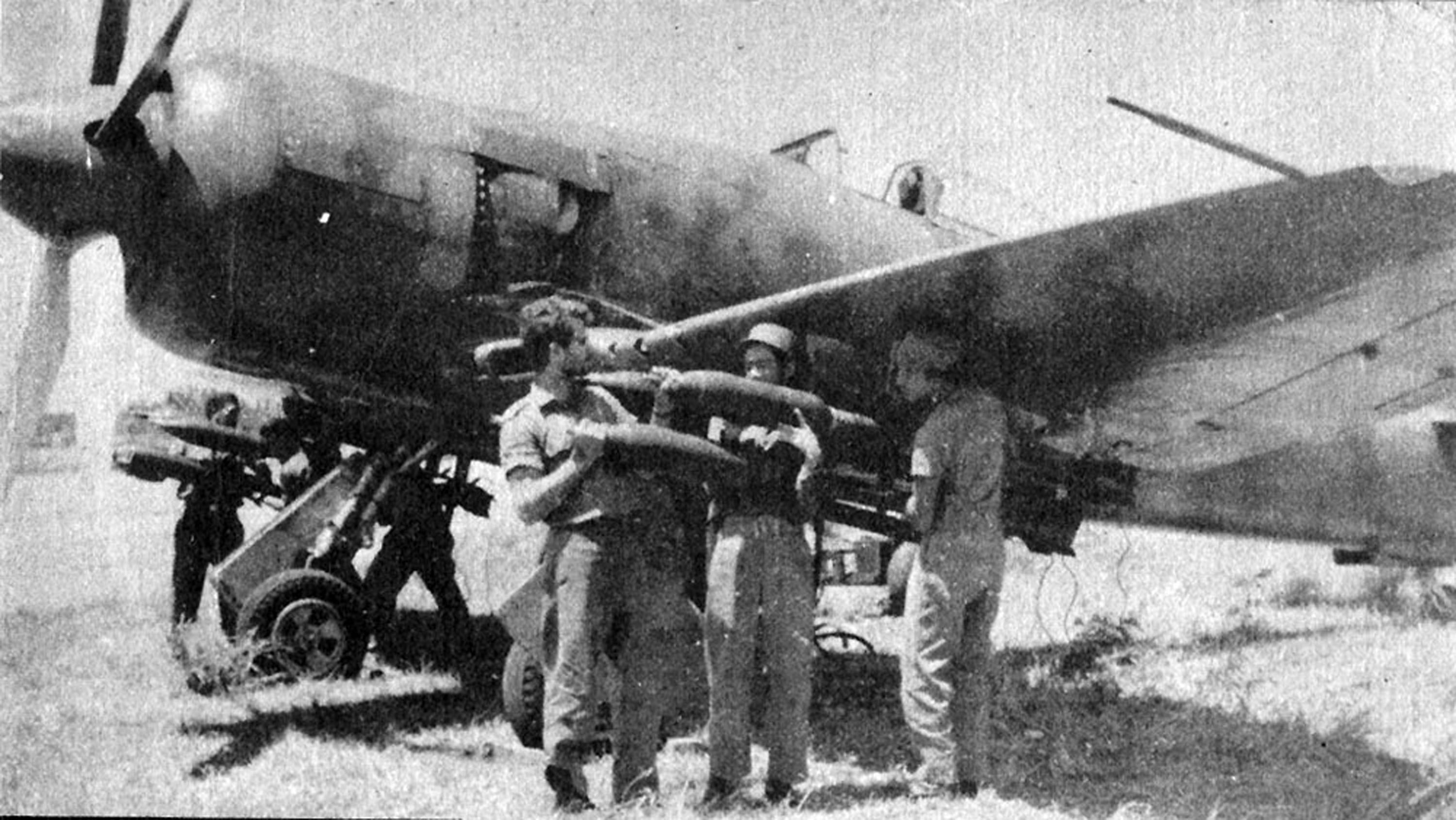 04 - Si armano i Sea Fury 